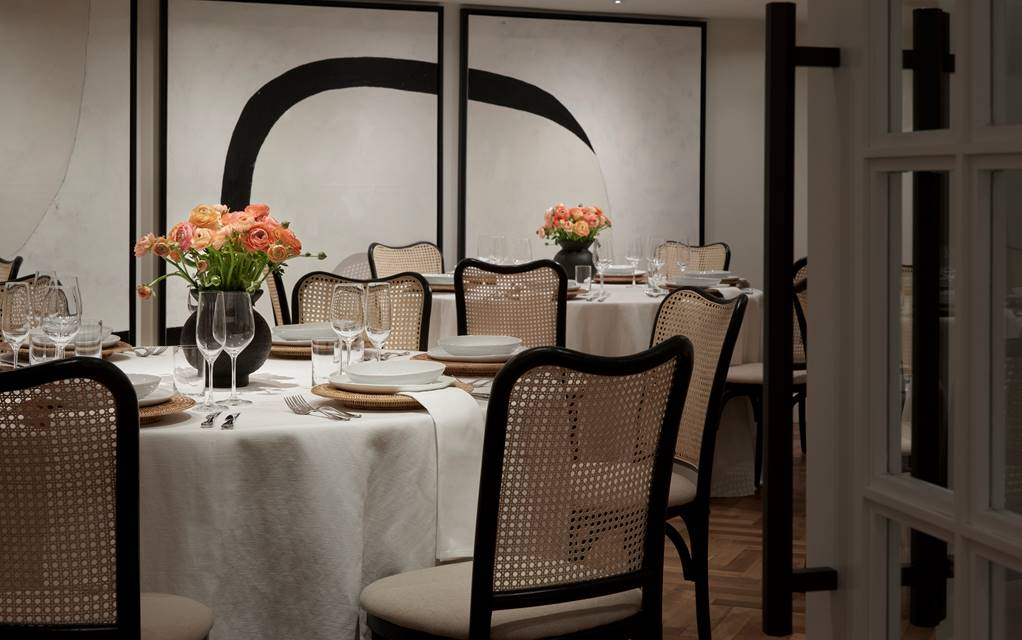 Meeting space set for private dining function